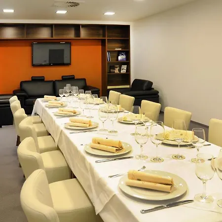 Lesni Hotel Březnice