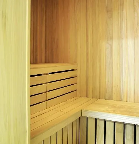 فندق Lesni Březnice